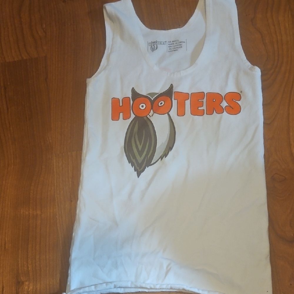 Hooters xxs tank top